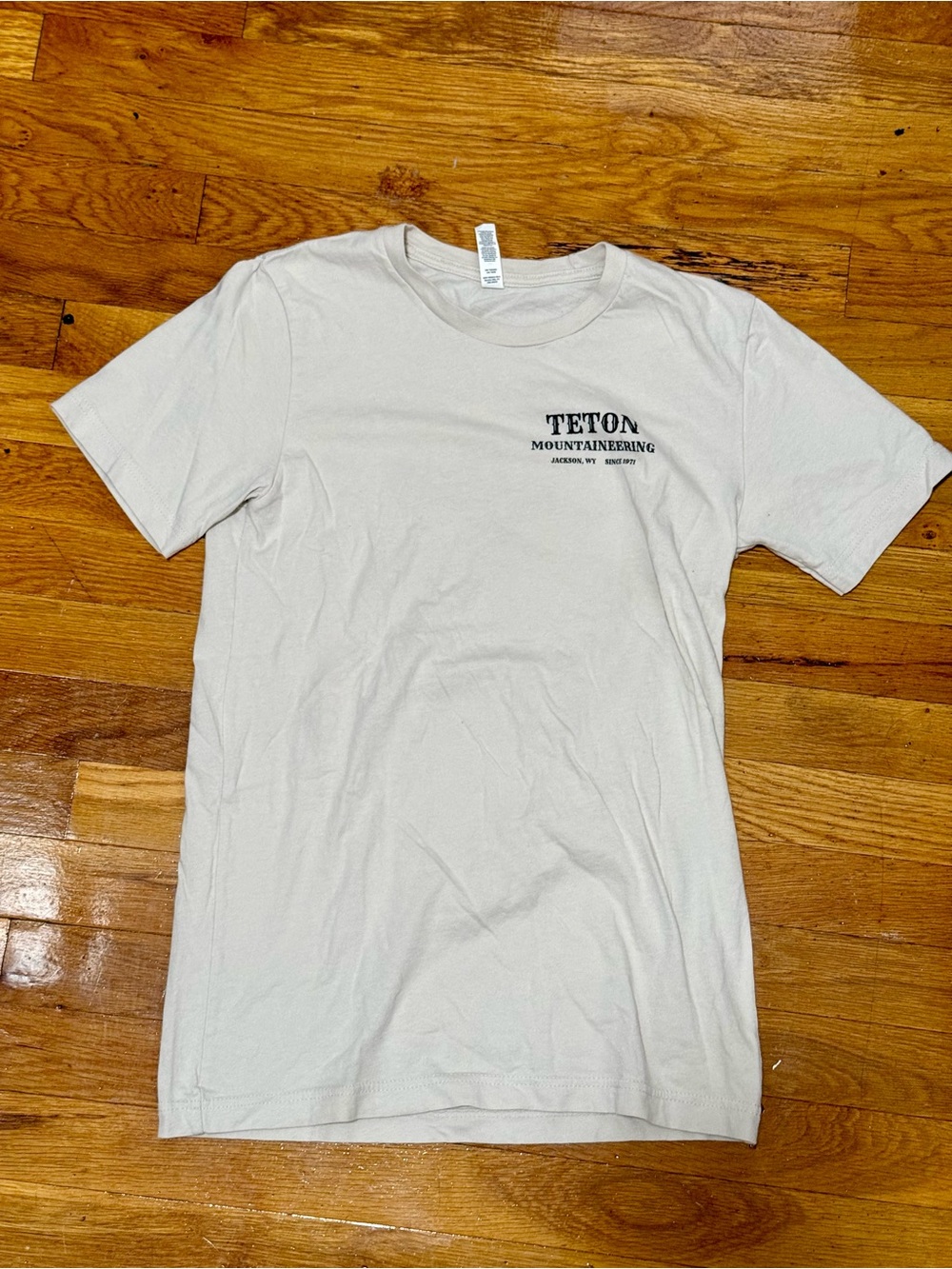 NWOT Teton Wyoming cowgirl graphic Tee